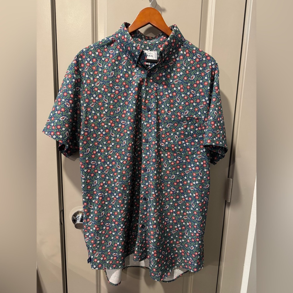 Mizzen and Main Leeward Short Sleeve Meadows Floral Print size XL Trim